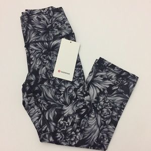 Lululemon Wunder Under Crop HR F 21” Night Garden